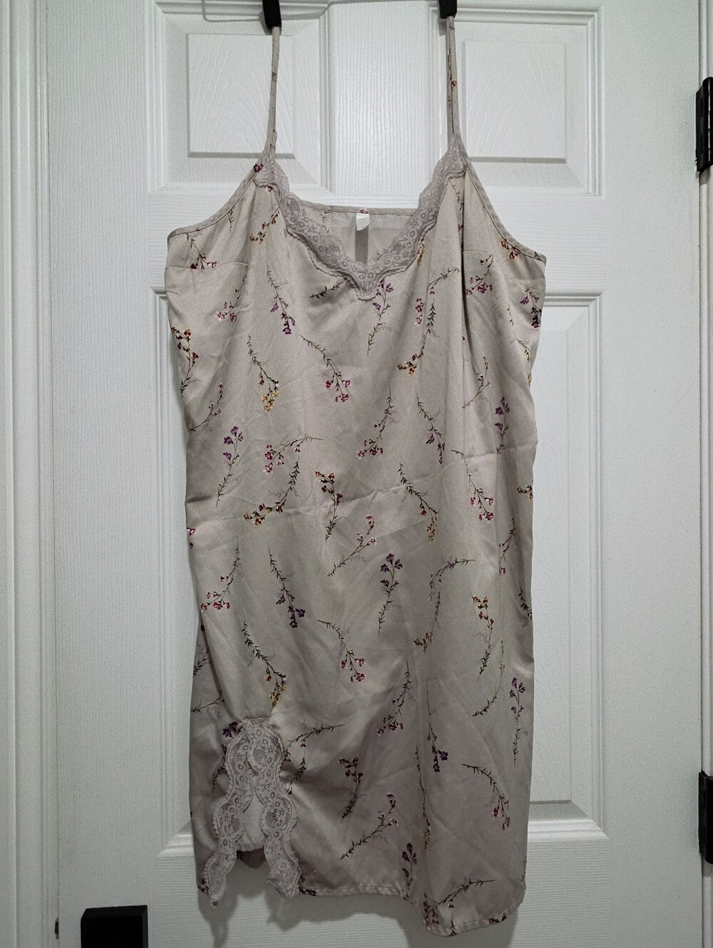 GapBody Lace-Trim Floral Slip Nightgown in Gray Lavender? Large